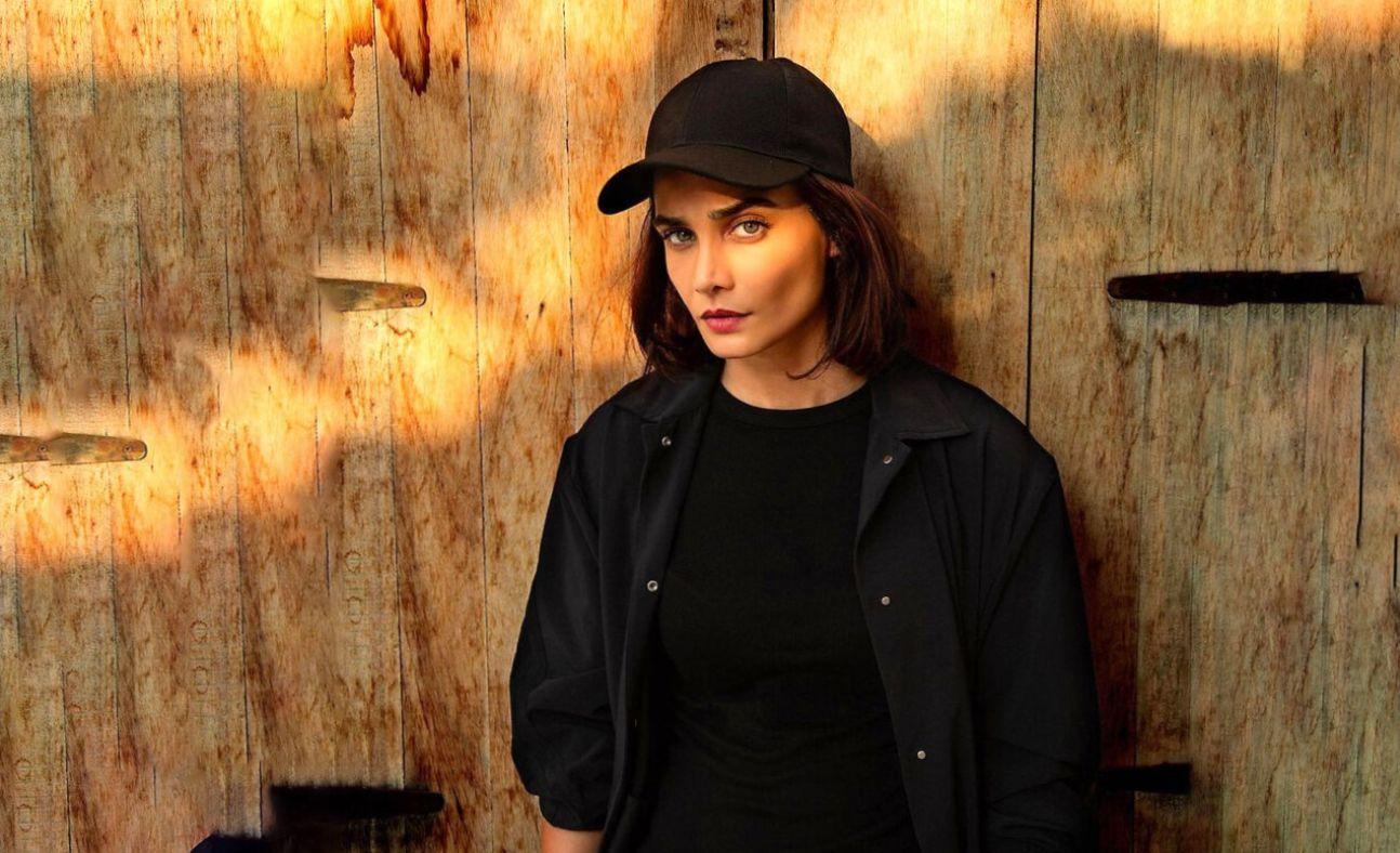 عکسهای جدید تینا آخوندتبار بازیگر سابق و بوکسور فعلی